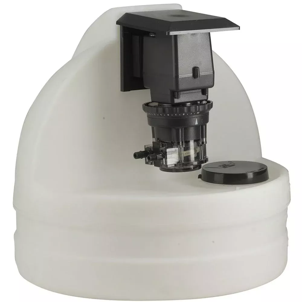 Stenner Single Head Adjustable Pump with 7.5 Gallon Tank #1 Tube 0.2 - 3 GPD System